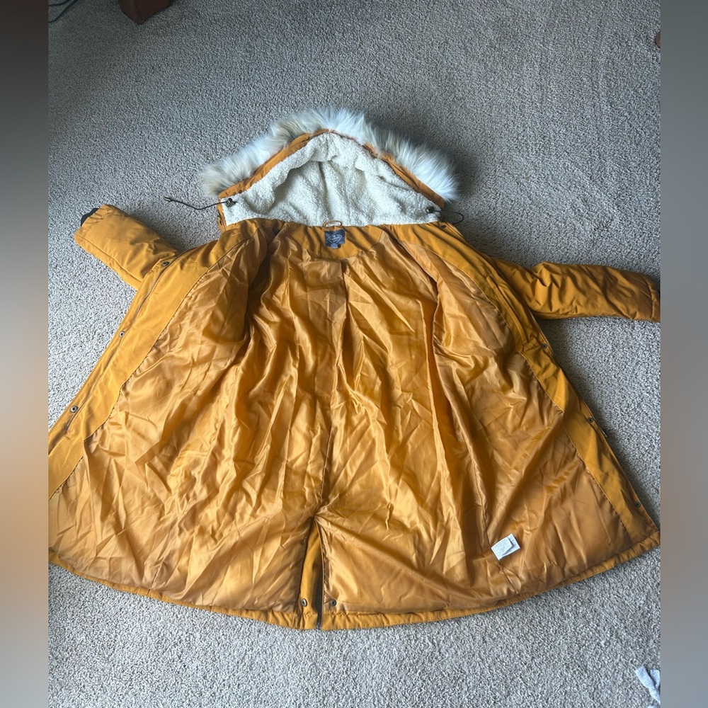 NWOT!!! Gorgeous Gold Heavyweight puffer midi jacket . Sz Medium. - Picture 10 of 13